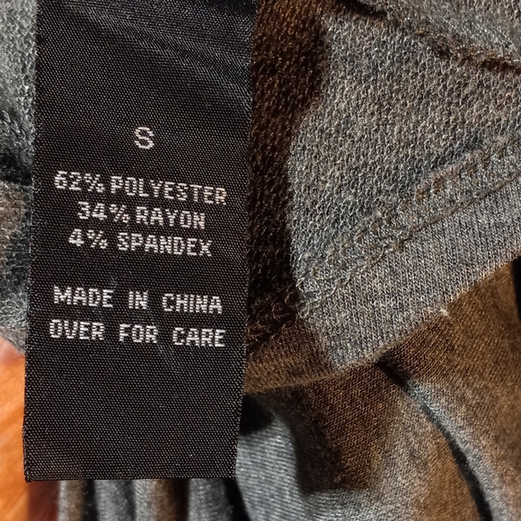 Alyx EUC Cold Shoulder Super Soft Gray Long Sleeve Top, Small - Picture 5 of 7